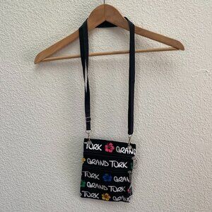 Robin Ruth Grand Turk Small Crossbody Bag NWOT Zip Pockets Black Color